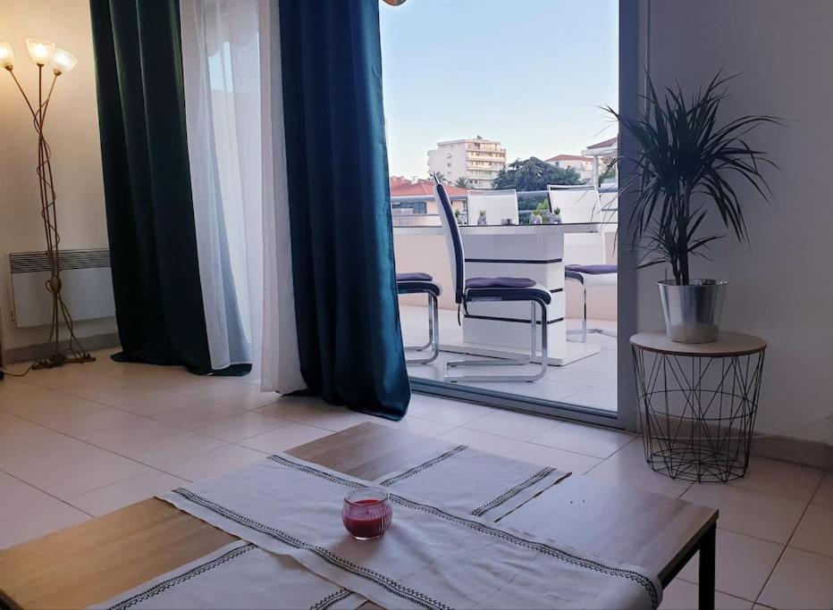 Superbe Appartement A Deux Pas Du Centre Ville Cannes Exterior foto